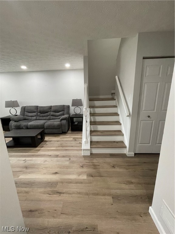 Royal Rdg Lane Condos - Residential