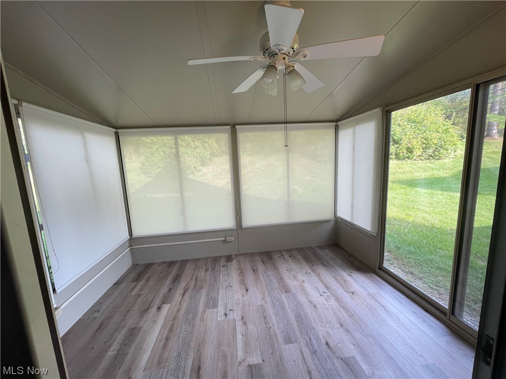 Royal Rdg Lane Condos - Residential