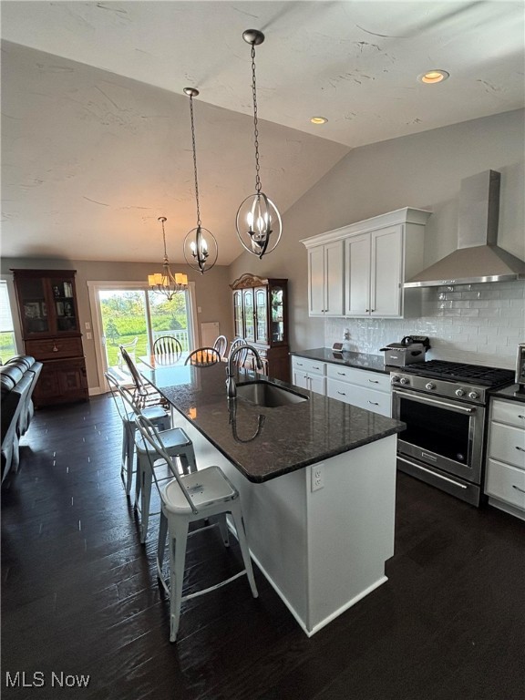 352 Heatherby Lane, Hartville, Ohio image 12