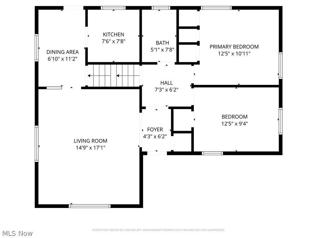 Main image without alt text