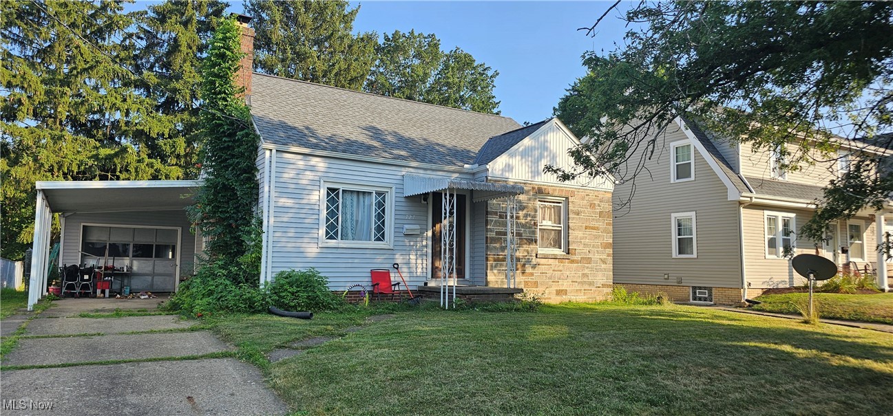 Affordable Bungalow in a Prime Perry Heights Location!
Looking for an affordable home in a great neighborhood. This solid bungalow offers space, character, and a fantastic location, just steps from shopping, dining, and schools in the highly rated Perry Heights School District.
Inside, you'll find a contemporary floor plan with four generously sized bedrooms and beautiful true hardwood floors that can easily be refinished to their original beauty. The kitchen features floor-to-ceiling built-in shelving for plenty of storage, plus well-maintained cabinets that can be kept as-is or updated to your taste.
Additional highlights include:
Newer windows, roof, and mechanical systems for peace of mind
Attached garage connected to the home via a breezeway, perfect for convenience in all seasons
Spacious backyard with mature trees, offering shade, privacy, and room to play or garden
Convenient carport and concrete driveway
This home combines location, value, and potential, ready for you to move in and make it your own. Schedule your showing today