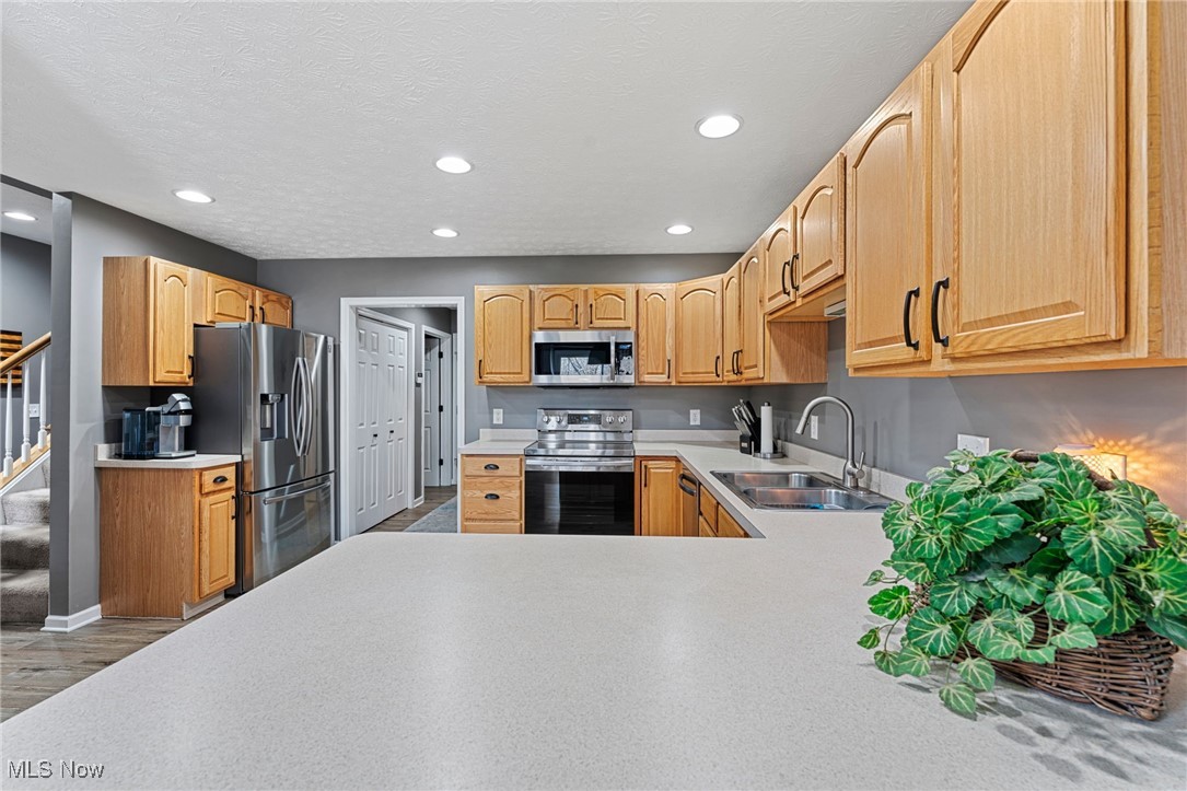 106 Stoney Brook Drive, Elyria, Ohio image 17