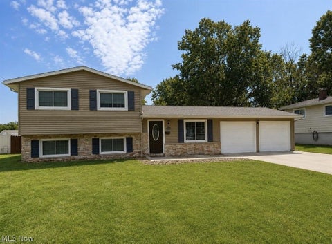 Photo of 535 S Hillside Drive, Canfield, OH 44406 (MLS # 5257055)