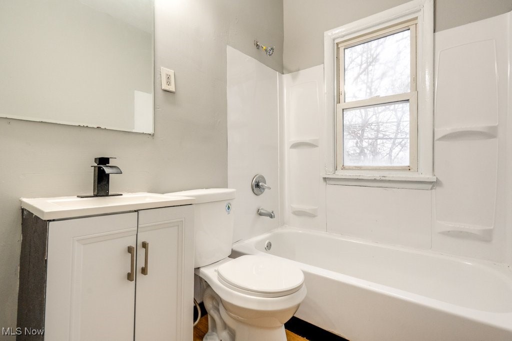 Ambler Realty Cos East 147th - Residential Income