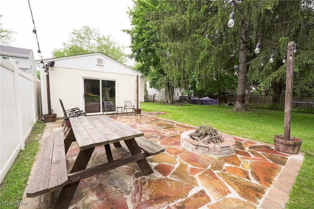 1087 Madrid Drive, Akron, Ohio image 31