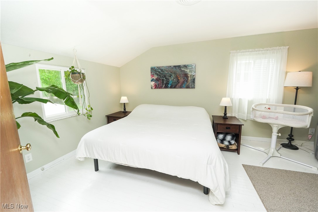 1087 Madrid Drive, Akron, Ohio image 17