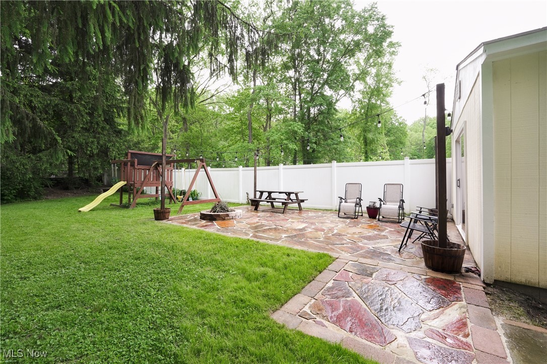 1087 Madrid Drive, Akron, Ohio image 30