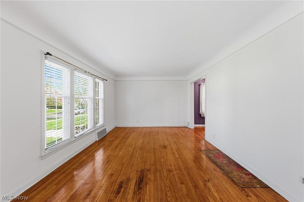 Photo of 3748 Berkeley Road, Cleveland Heights, OH 44118 (MLS # 5204822)