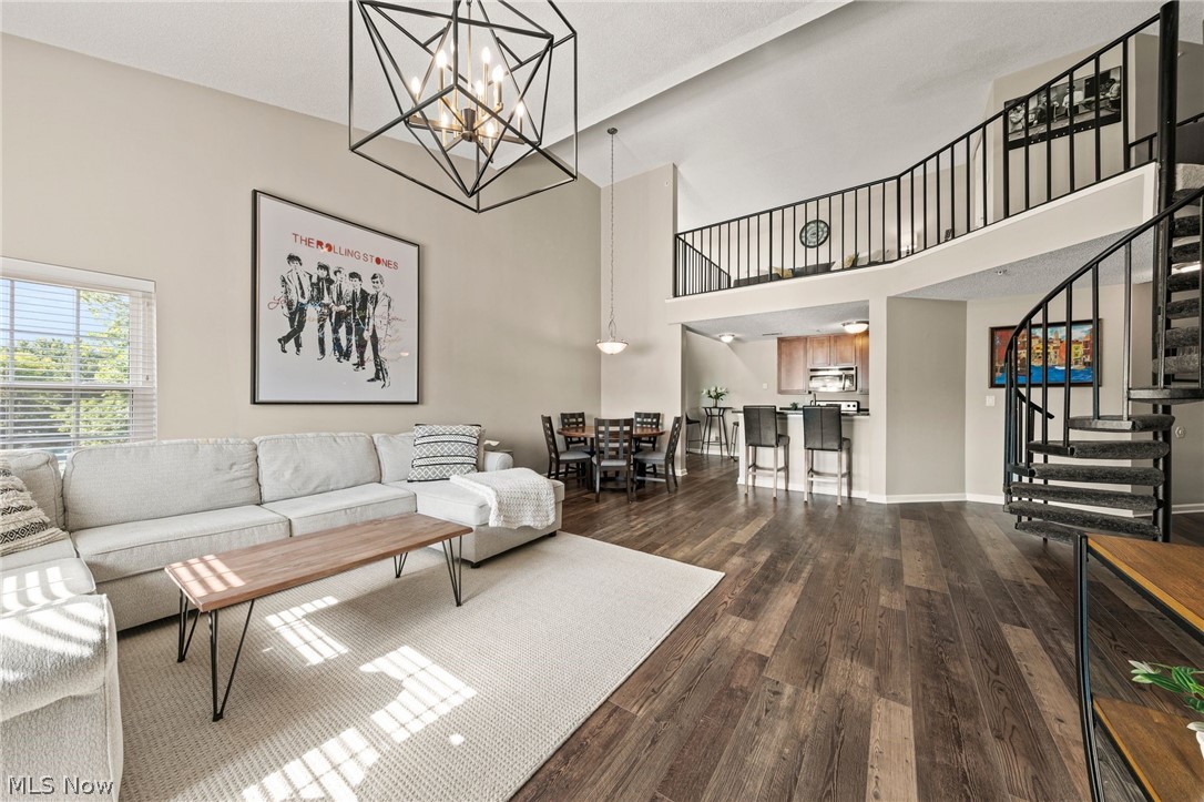 Fox Hollow/Woodhawk Condo - Residential