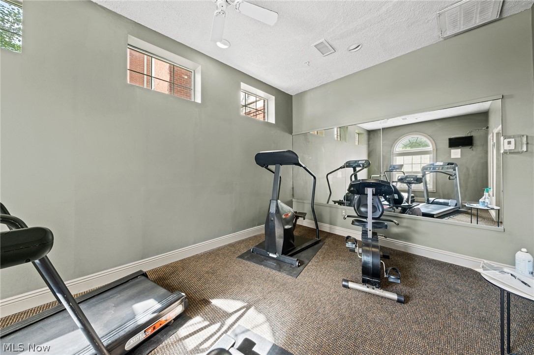 Fox Hollow/Woodhawk Condo - Residential