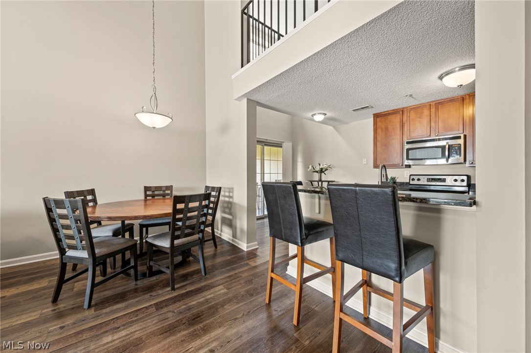 Fox Hollow/Woodhawk Condo - Residential