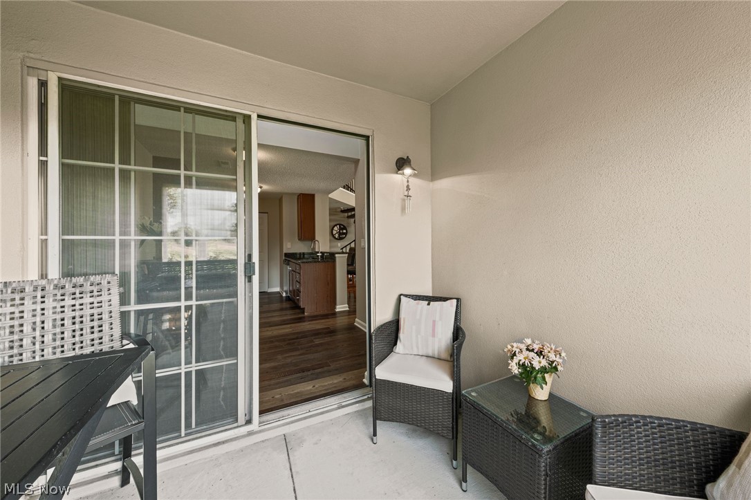 Fox Hollow/Woodhawk Condo - Residential