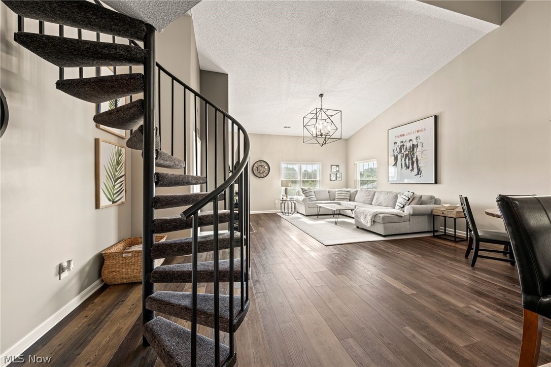 Fox Hollow/Woodhawk Condo - Residential