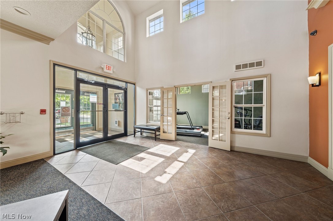 Fox Hollow/Woodhawk Condo - Residential