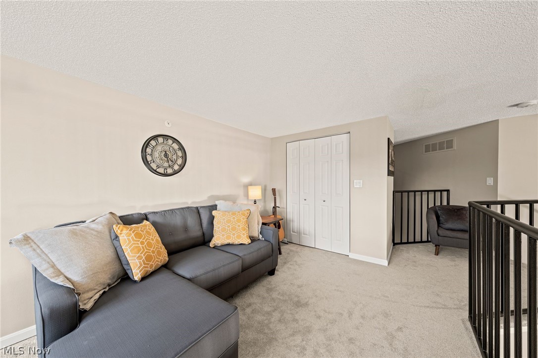 Fox Hollow/Woodhawk Condo - Residential