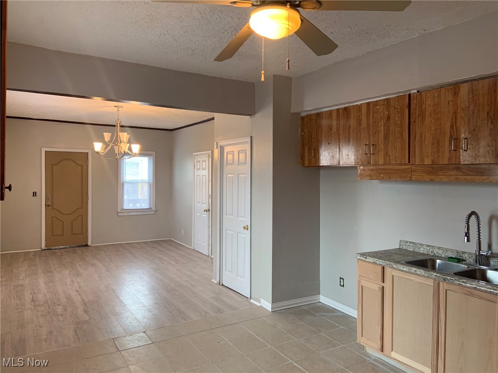 Lawrence - Residential Income