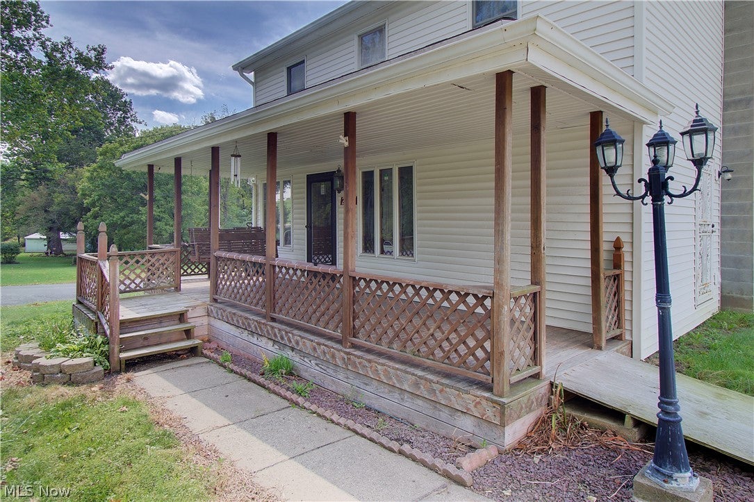 2385 Valley Road