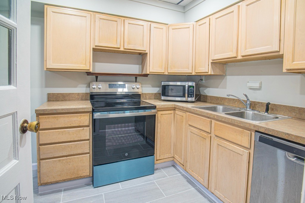 Deisz Sub - Residential Lease