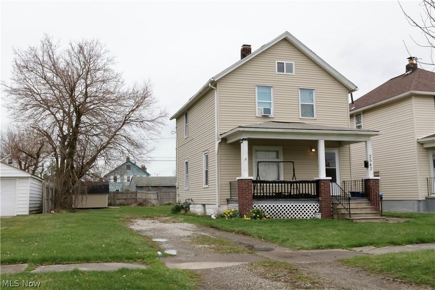 This east side colonial is the perfect starter or turnkey rental property with move-in-ready finishes and appliances. There is plenty of
room in the big backyard for the kids and pets to run and play. The quiet neighborhood is within walking distance to Day's Dam. You
are just minutes from I-90 and the Midway shopping area. Good houses like this one do not last long. Book your showing today!!