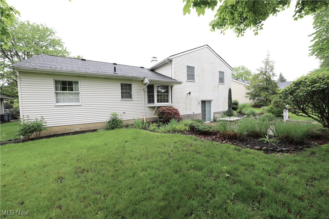 14421 Pine Lakes Drive, Strongsville, Ohio image 25