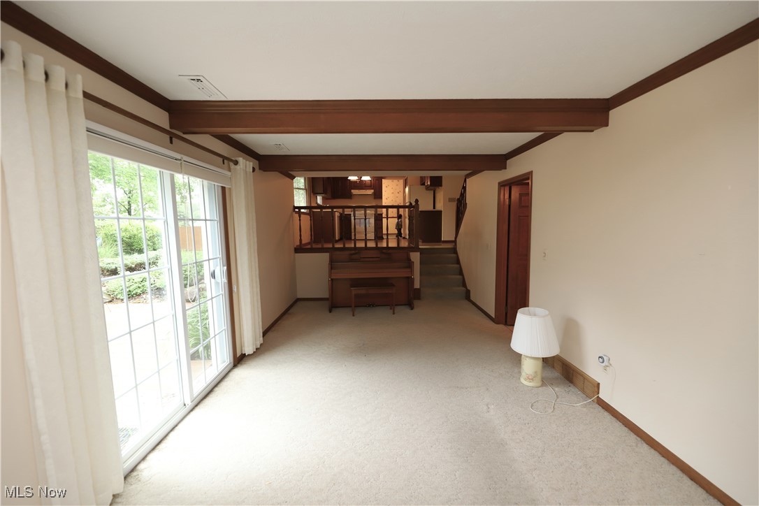 14421 Pine Lakes Drive, Strongsville, Ohio image 8