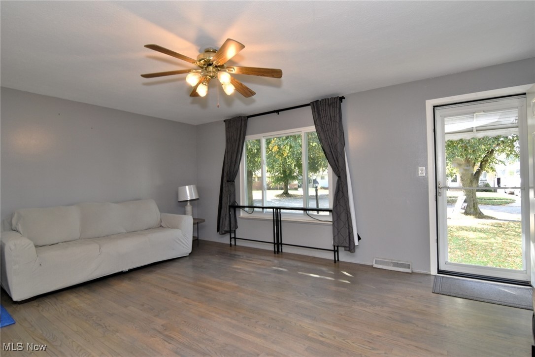 TIMOTHY LANE RE-SUB - Residential