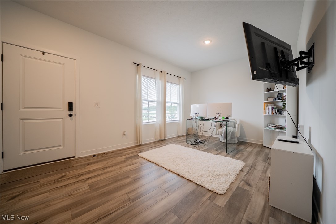 401 Pheasant Run, Elyria, Ohio image 17