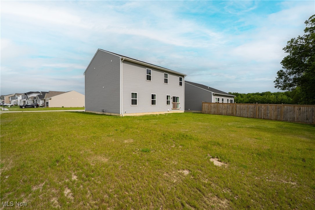 401 Pheasant Run, Elyria, Ohio image 7