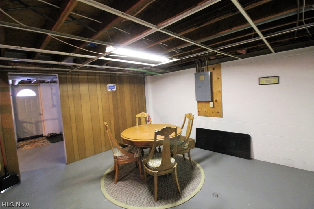 Tallmadge Road - Residential