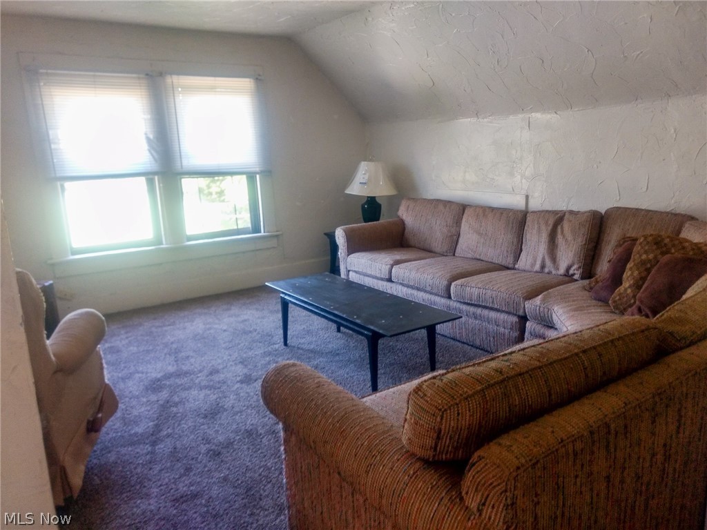 Voris & Steinbacher - Residential Income