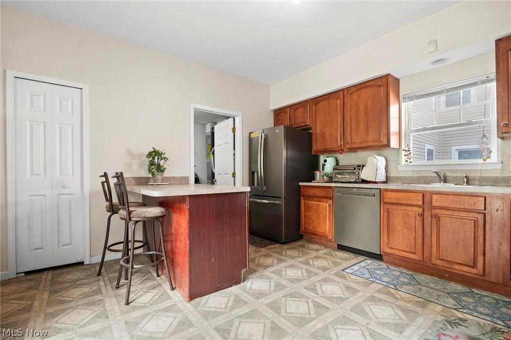 Photo of 4982 Penny Lane, North Olmsted, OH 44070 (MLS # 5205513)
