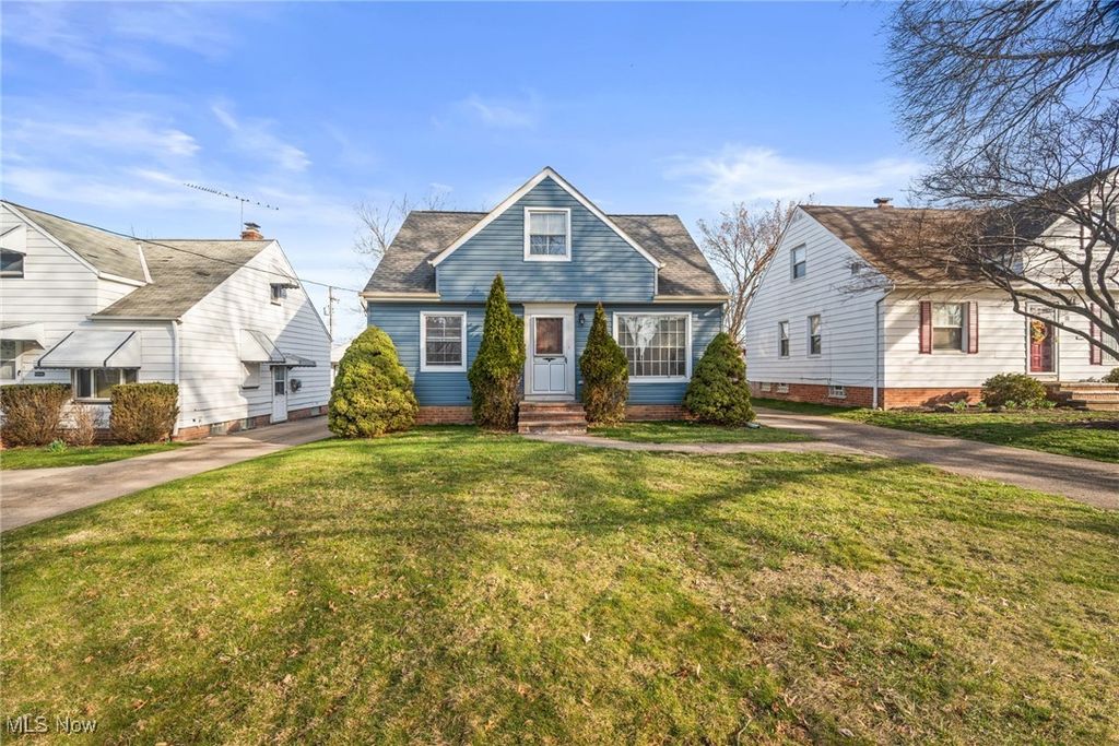 Photo of 65 Leyton Road, Bedford, OH 44146 (MLS # 5178827)