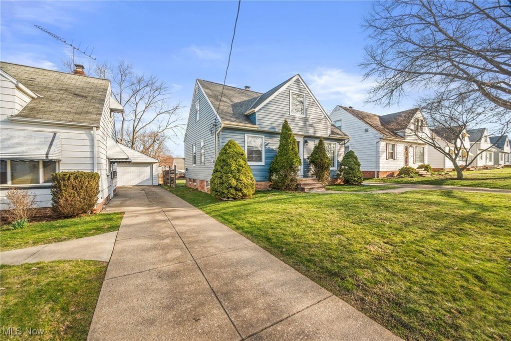 Photo of 65 Leyton Road, Bedford, OH 44146 (MLS # 5178827)