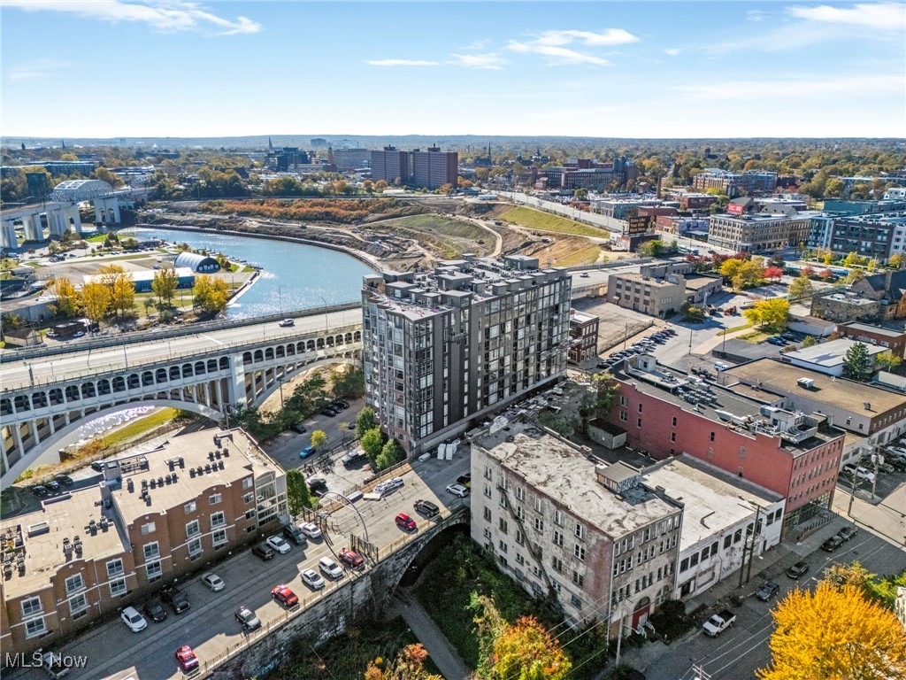 Cleveland, Ohio 44113, United States, 2 Bedrooms Bedrooms, ,2 BathroomsBathrooms,Residential,Active,237487