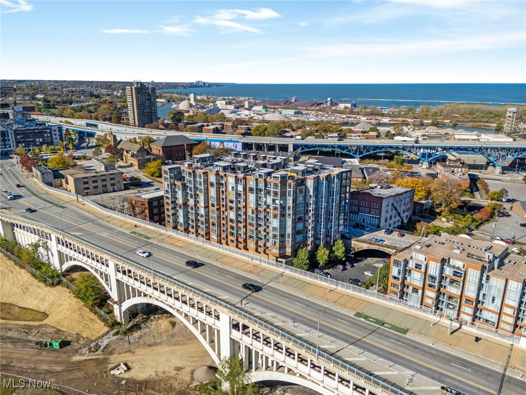 Cleveland, Ohio 44113, United States, 2 Bedrooms Bedrooms, ,2 BathroomsBathrooms,Residential,Active,237487