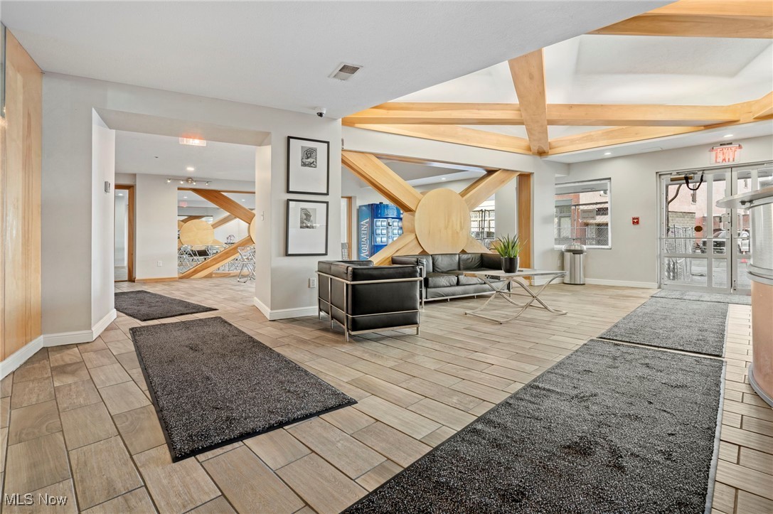 Cleveland, Ohio 44113, United States, 2 Bedrooms Bedrooms, ,2 BathroomsBathrooms,Residential,Active,237487