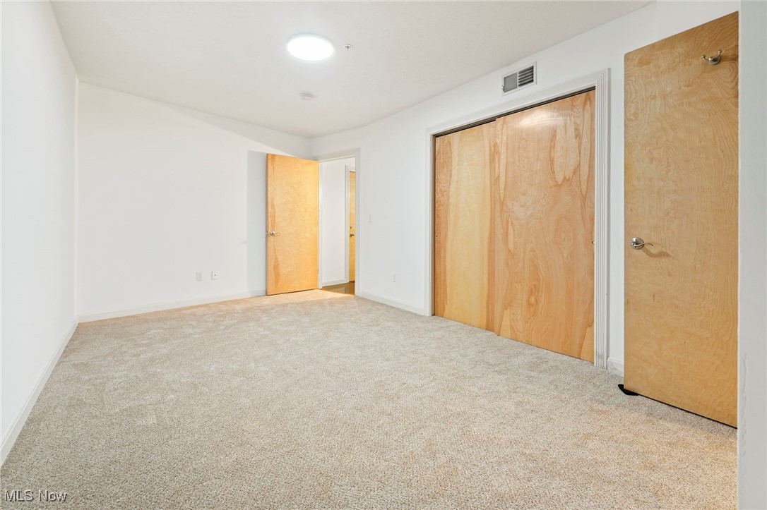 Cleveland, Ohio 44113, United States, 2 Bedrooms Bedrooms, ,2 BathroomsBathrooms,Residential,Active,237487