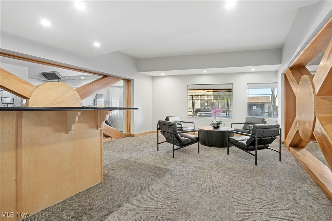 Cleveland, Ohio 44113, United States, 2 Bedrooms Bedrooms, ,2 BathroomsBathrooms,Residential,Active,237487