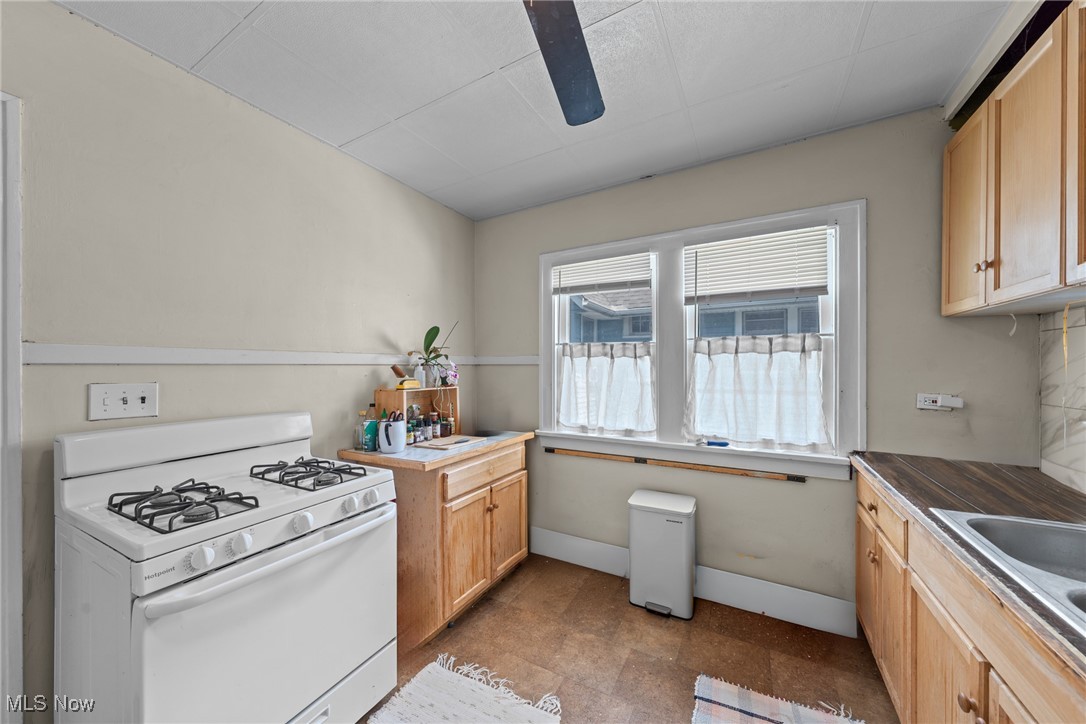 Coventry Park Land Companys - Residential Income