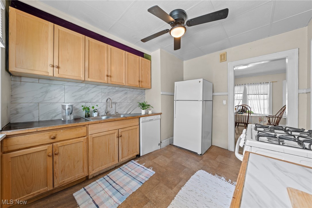 Coventry Park Land Companys - Residential Income