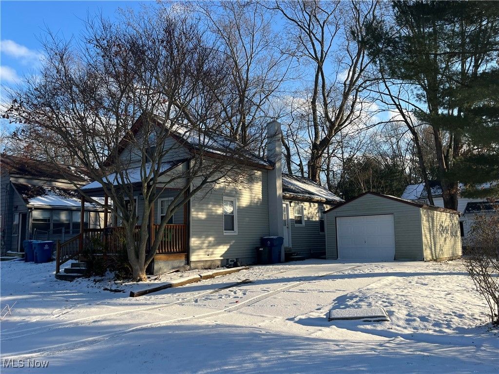 Photo of 250 W Oak Street, Kent, OH 44240 (MLS # 5177193)