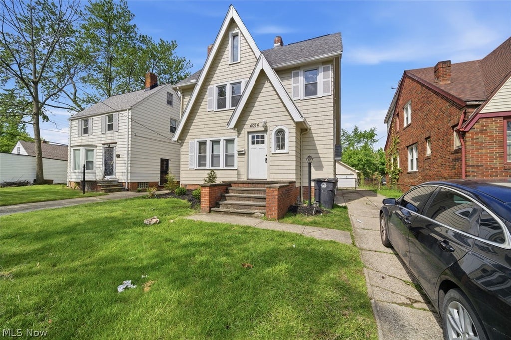 Photo of 4004 E 154th Street, Cleveland, OH 44128 (MLS # 5224887)