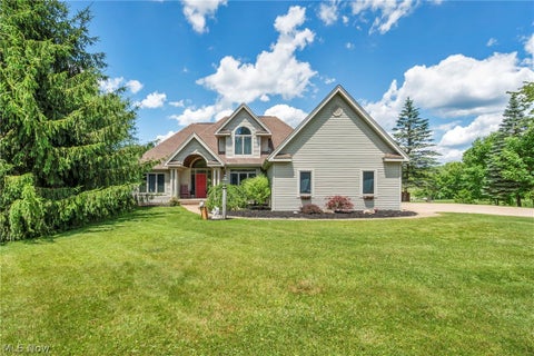 Homes For Sale - 16420 Vernon Drive<br/> Geauga County, West Farmington, OH 44491