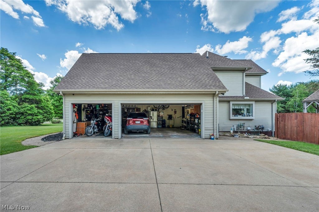 Photo of 16420 Vernon Drive, West Farmington, OH 44491 (MLS # 5221291)