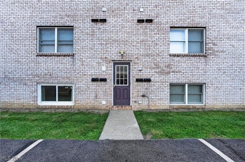 Tiny photo for 7349 Eisenhower Drive #2, Boardman, OH 44512 (MLS # 5239744)