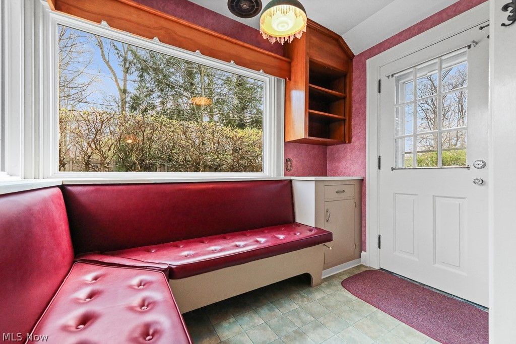 Photo of 1134 Glamorgan Street, Alliance, OH 44601 (MLS # 5201936)