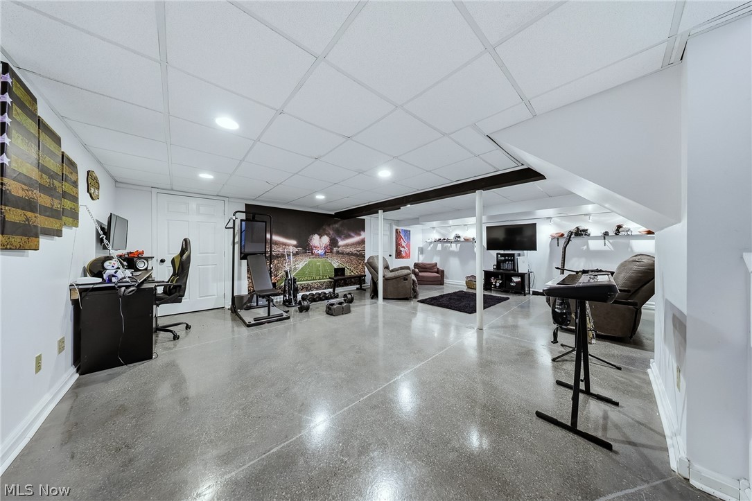 Oak Tree Vill - Residential