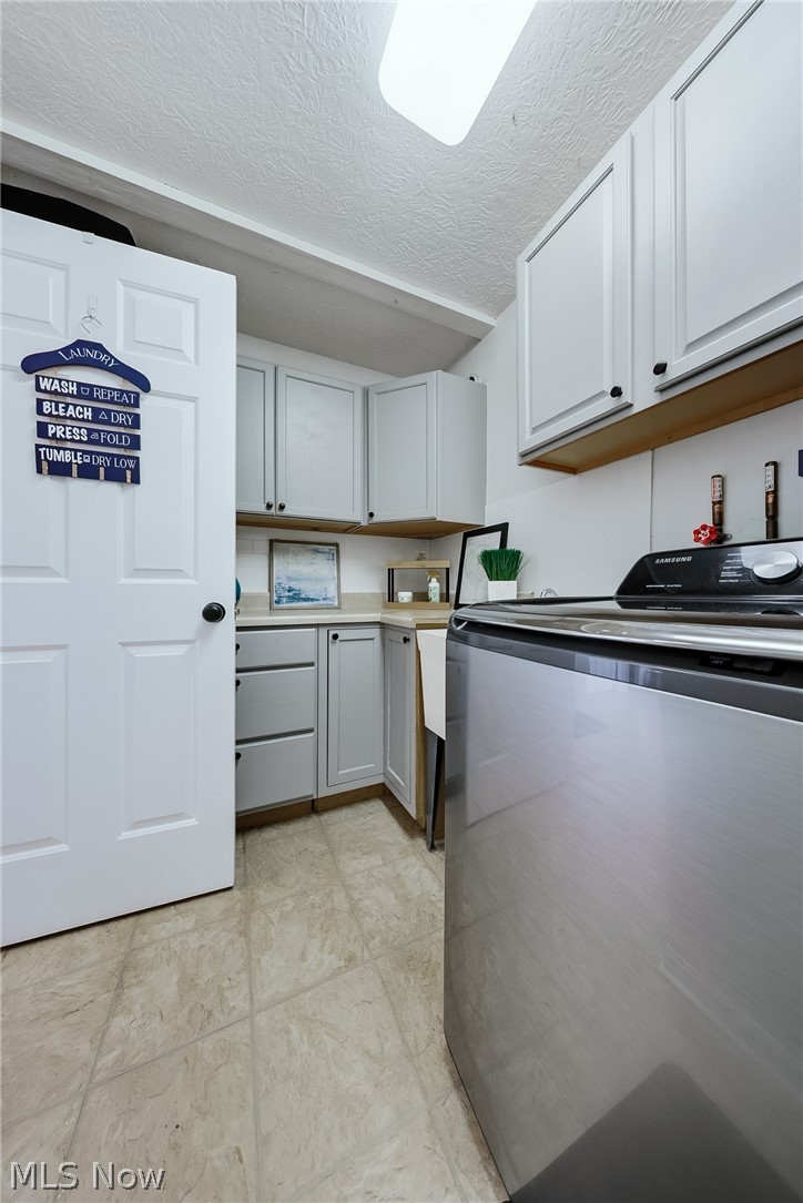 Oak Tree Vill - Residential