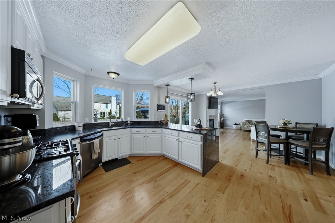 Oak Tree Vill - Residential