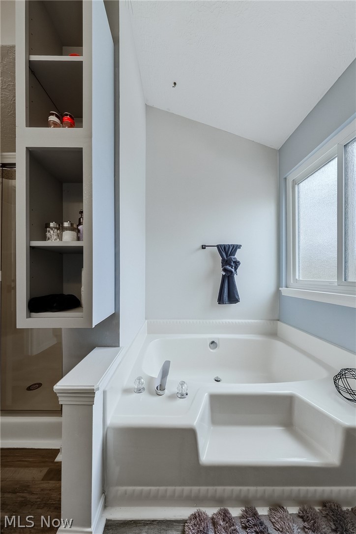 Oak Tree Vill - Residential